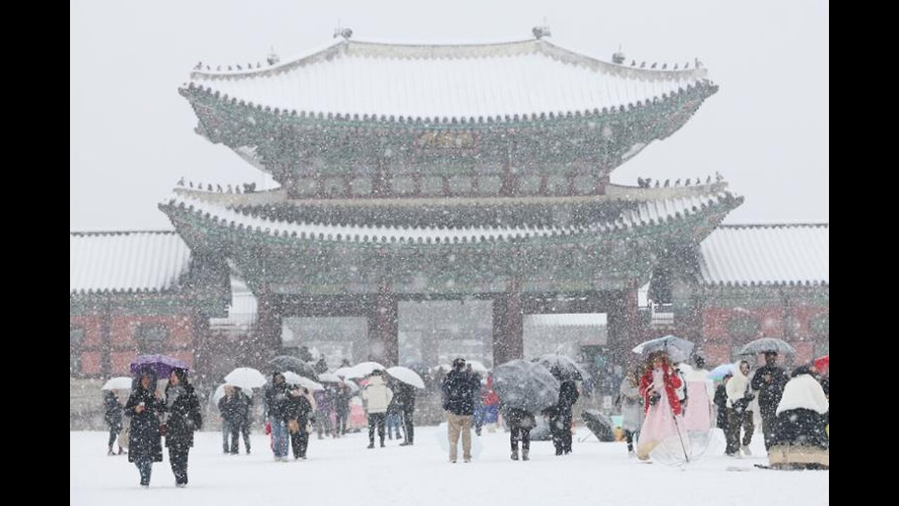Seoul receives the largest single day snowfall in November
