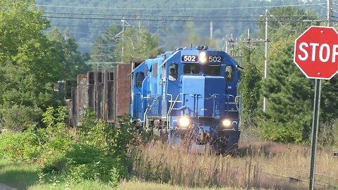 Loose Rails Move Up And Down as A Hefty Freight Train Passes Over Them! #trains | Jason Asselin