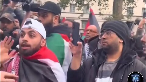 #UKPOLICE FIGHT WITH PRO #PALESTINIAN PROTESTORS #LONDON