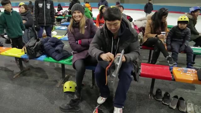 Julia Mancuso goes to speed skating school