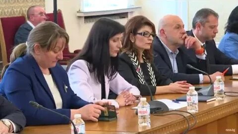 Среща на Мария Габриел с ПГ на БСП