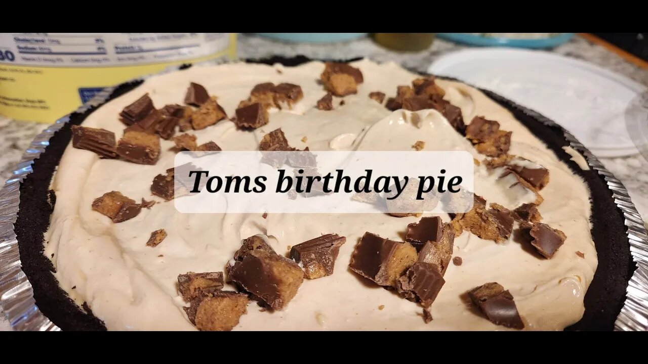 Toms birthday pie No Bake Chocolate Peanut Butter Pie #peanutbutterrecipe