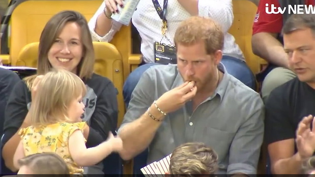 Sneaky Toddler Steals Prince Harry's Popcorn, Reaction Shows What Kind Of Father He'll Be