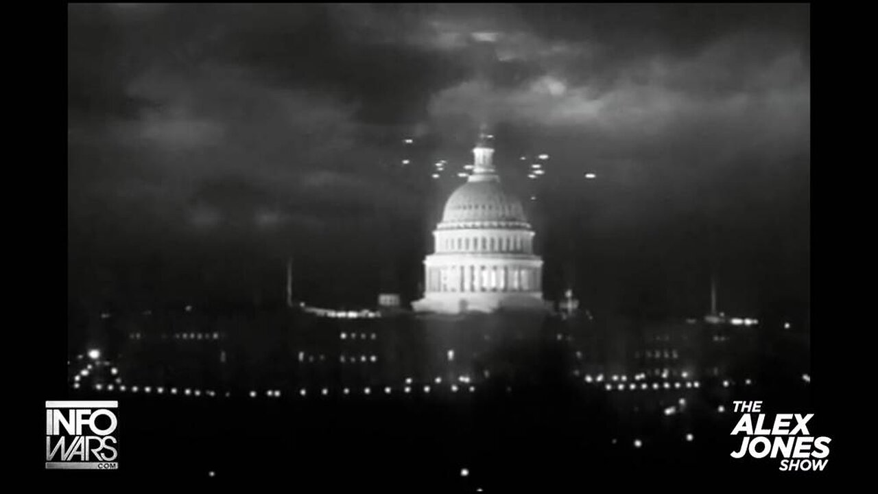 HISTORIC FOOTAGE: Watch UFOs Swarm The US Capitol In 1953