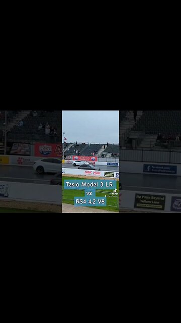 RS4 vs Tesla Model 3 Long Range 😉⚡️🏁 #rusteetesla #chargeheadsuk #audirs4 #santapod #ev #vagcars