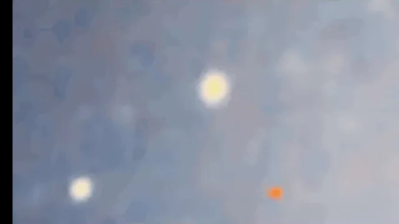 large sphere UFO pulsating flash cloaks out