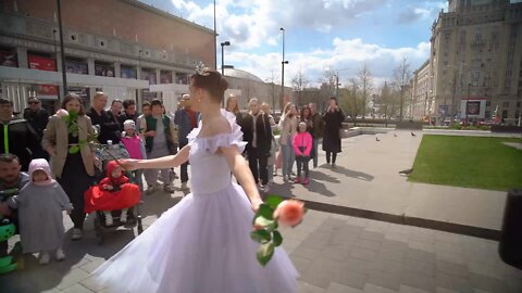 A ballerina performed on Triumfalnaya Square opposite the Tchaikovsky Concert Hall in Moscow in support of Russian culture