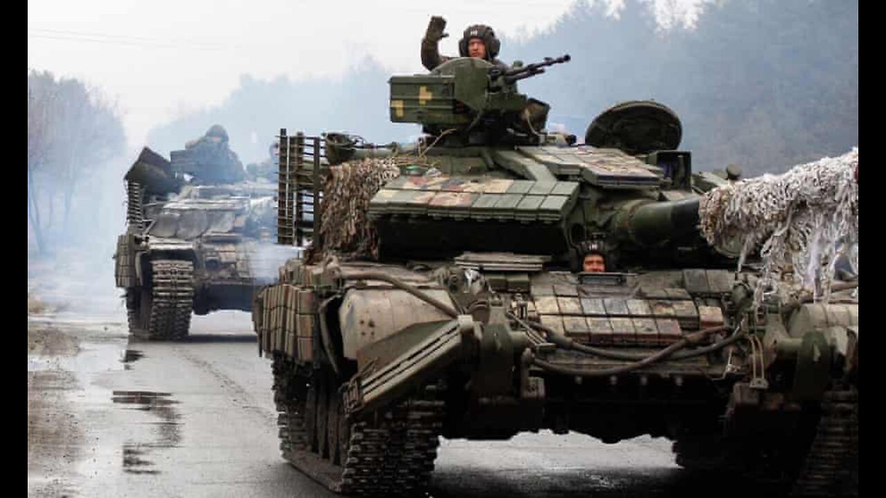 Russian tanks, troops and military vehicles move in on Kyiv region