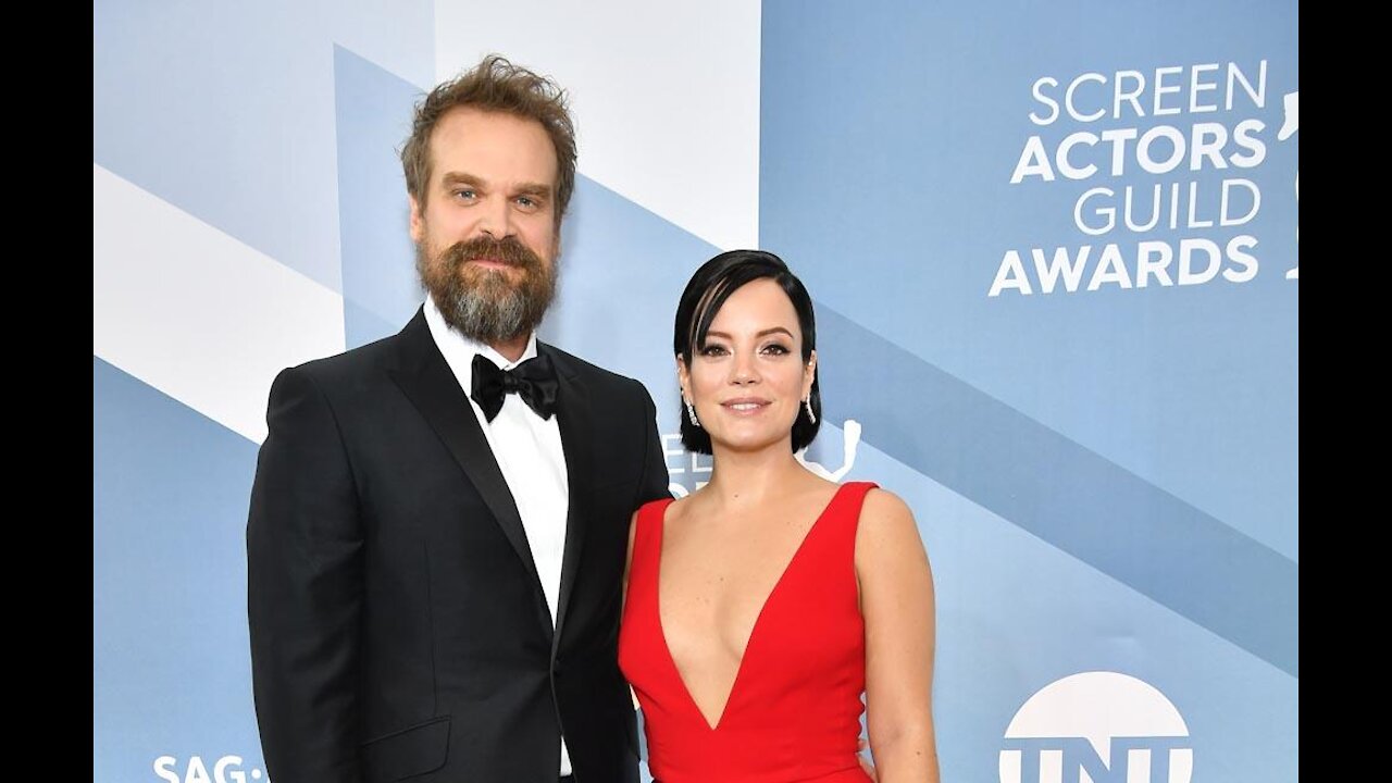 Lily Allen's rock n' roll wedding: Elvis Presley impersonator marries Lily Allen and David Harbour in Las Vegas!