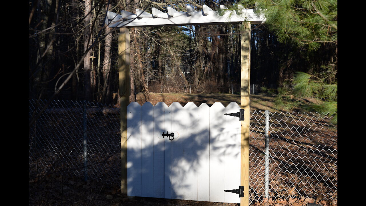 Building Fence Gates and Arbor