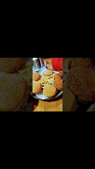 Chicken Cheese Burger @CookingWithHira #ytshort