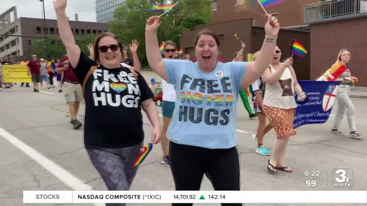 Positively the Heartland: Parents give hugs to those in LGBTQIA+ community