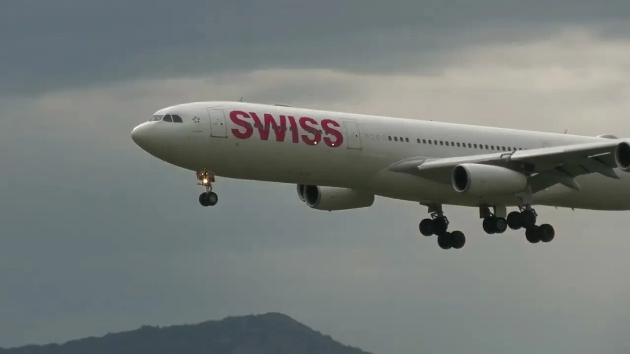 Plane spotting at Zurich airport windy times, go arounds,A340´s,