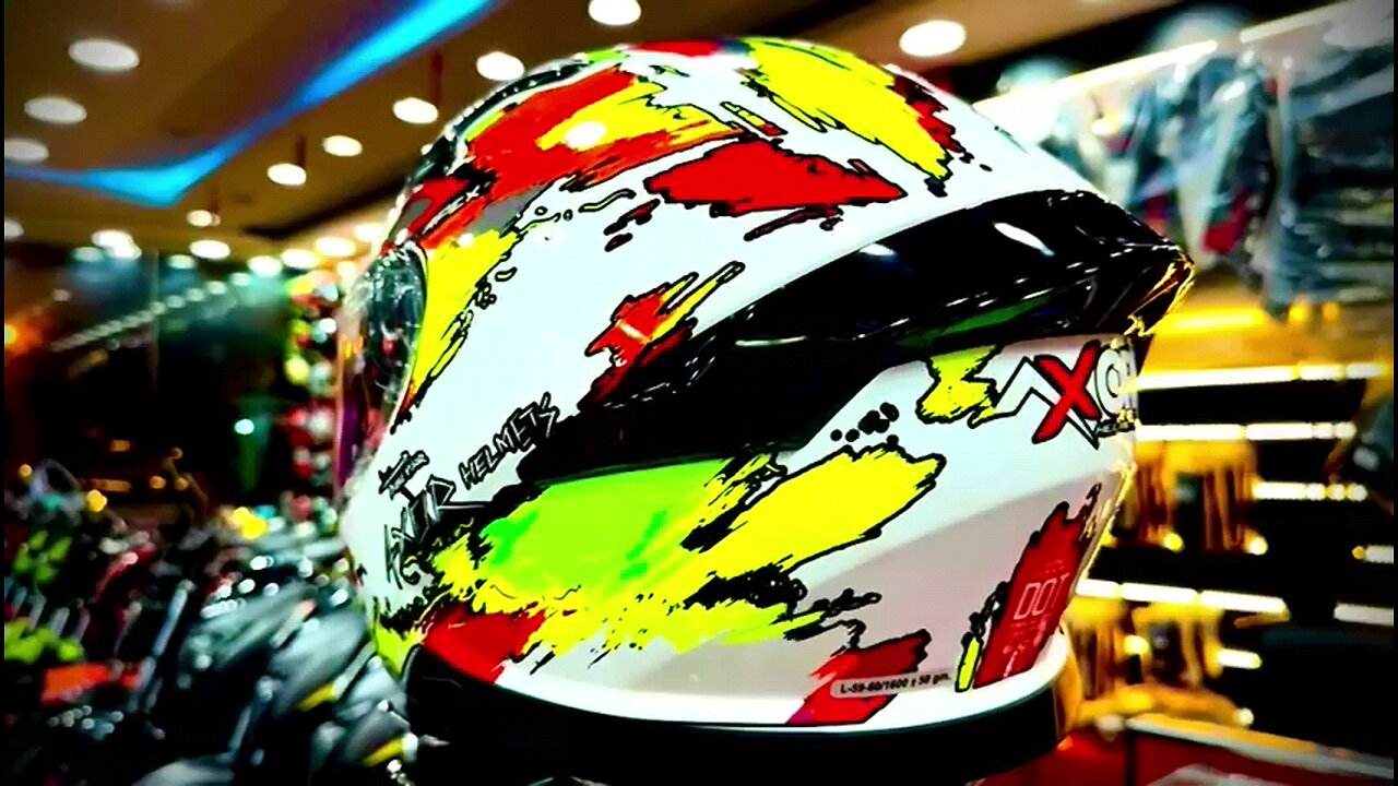 Helmet axor