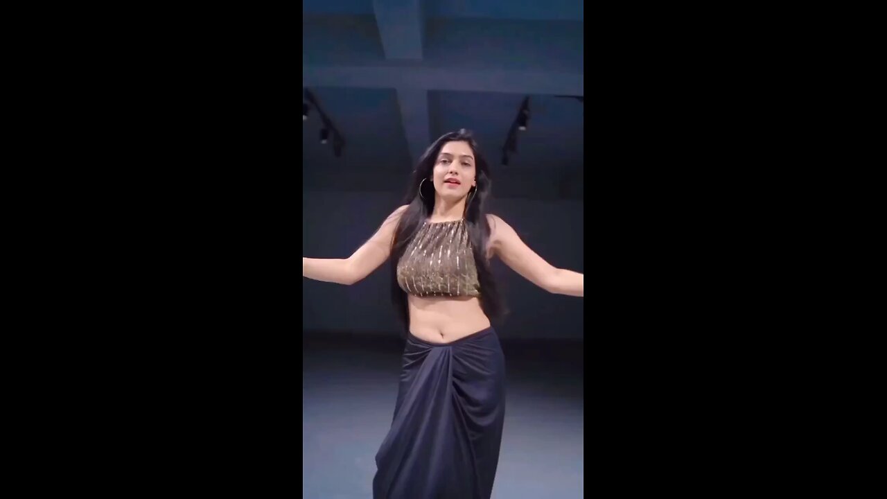 Beautiful song wife dance move