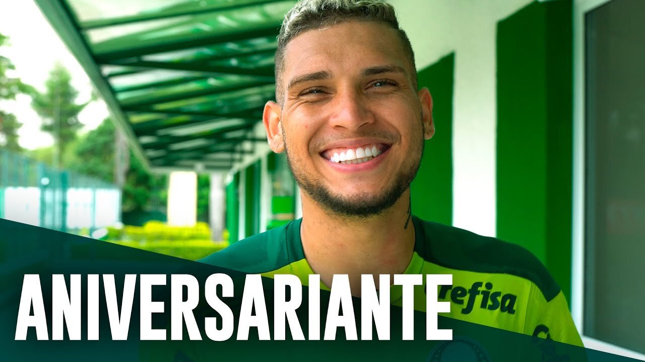ARTILHEIRO NAVARRO FAZ ANIVERSÁRIO E JOGADORES MANDAM RECADO