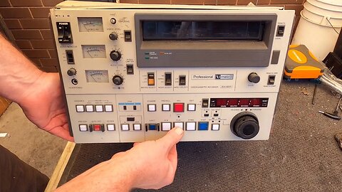 Scrapping Vintage Sony BVU 800P UMatic VTR