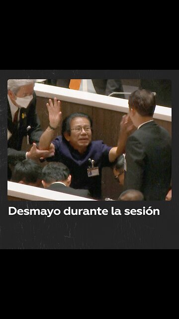 Hombre se desmaya durante una sesión parlamentaria en Tailandia