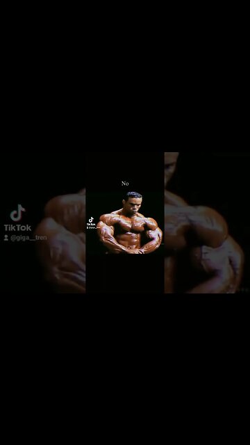 WILL U SIMP FOR HER. #ZYZZ #BODYBUILDING #AESTHETICS