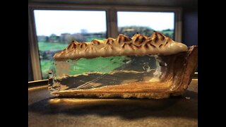 WHAT? You can see through this clear lemon meringue pie - ABC15 digital
