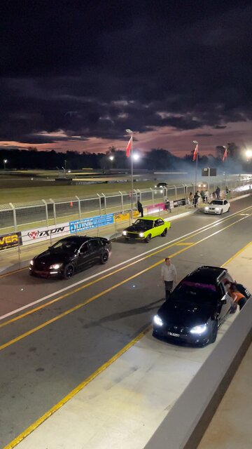 Audi RS3 vs Subaru WRX Drag Race