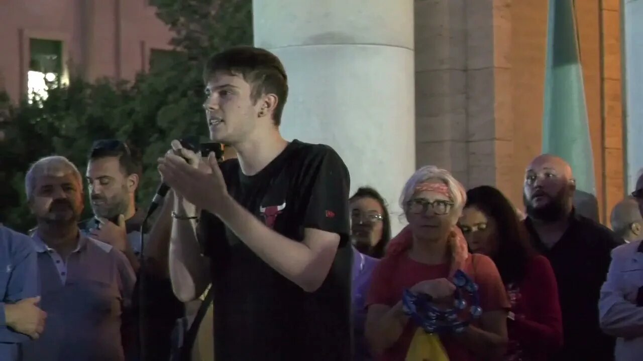 Intervento di Lorenzo, studente universitario di Genova.