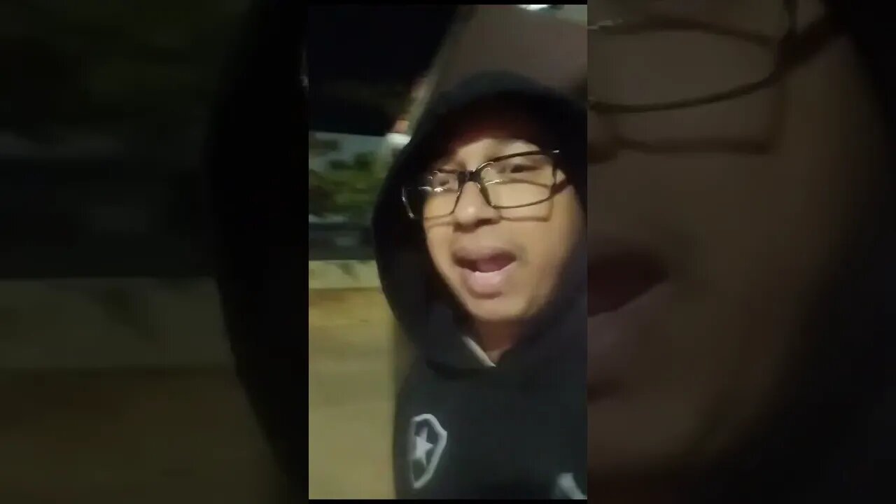 Polícia Federal esperando o sinal