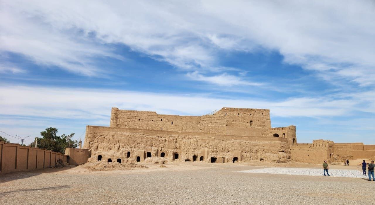 On the road from Isfahan to Yazd there is the town of Meybod.