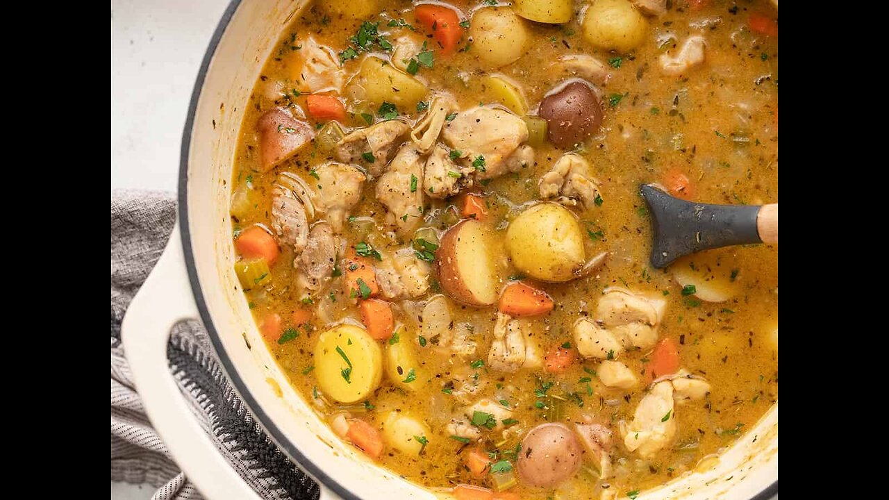 DELICIOUS CHICKEN STEW RECIPE - EASY AND FLAVORFUL! cc by Smokin' & Grillin with AB 🍗🍗