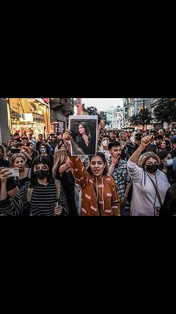 Women protest against Iran's regime after death of Mahsa Amini