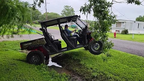 Can Am Defender XMR with swaybar disconnected!