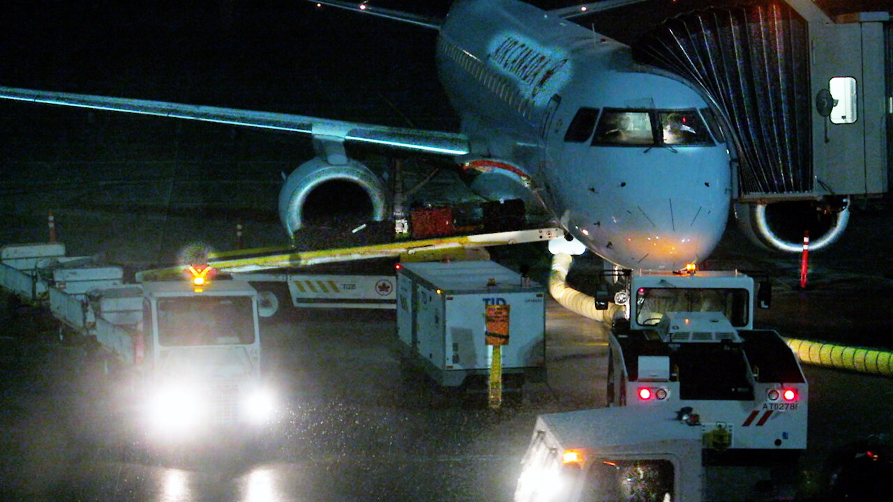 Evening preflight time lapse. Toronto airport.