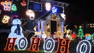 Vizinhos competem pela decoração de Natal mais iluminada