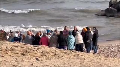 Libtards hold a Primal Scream event Lake Michigan suffering from TDS, added music for the occasion