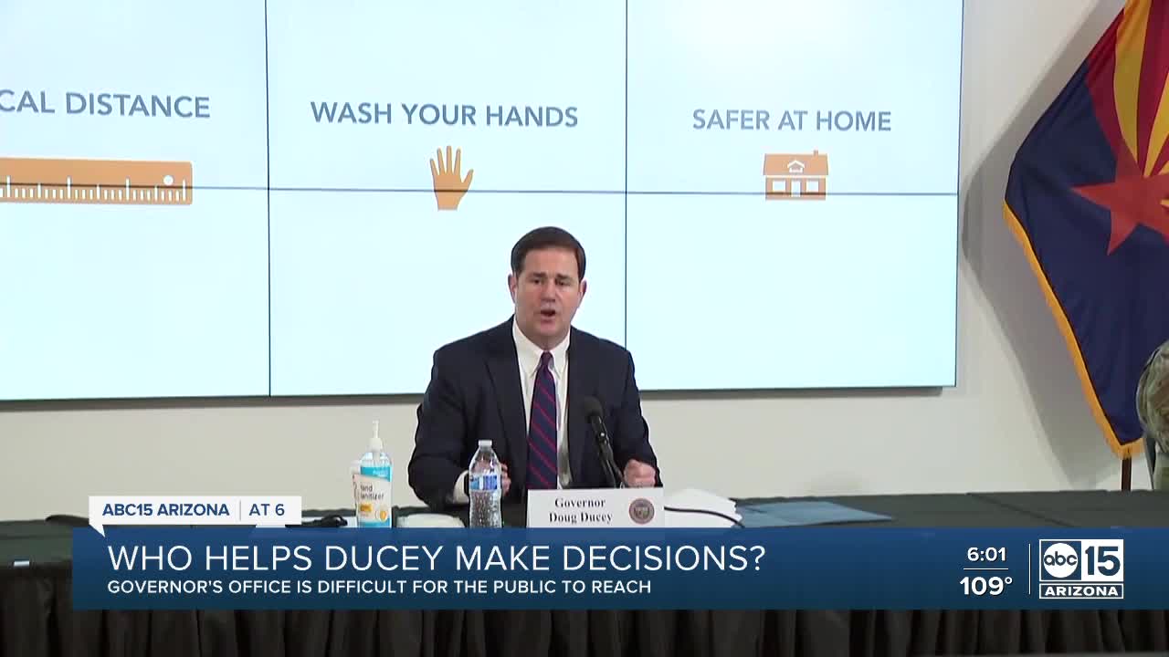 Who helps Gov. Ducey make decisions?