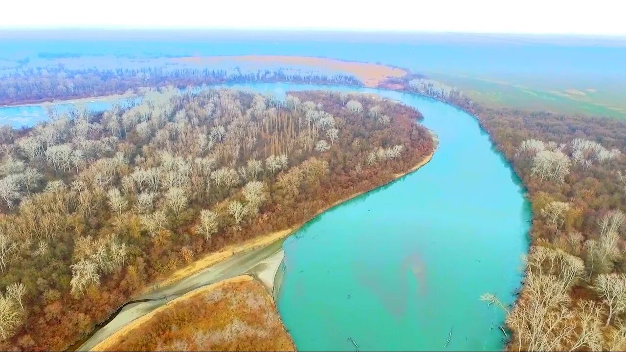 Река Терек с высоты птичьего полета. Чечня - 2023.