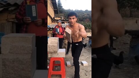 Guy smashes brick with bare fist leaves contractor at Home Depot STUNNED #zoobox #nonsense #kungfu