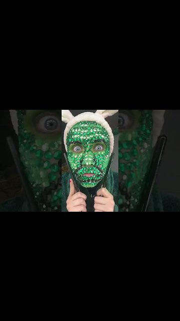 Bejeweled Shrek ASMR 🤫