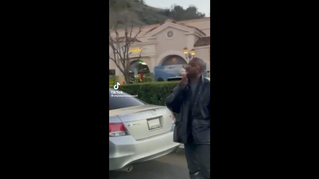 Interviewer Gets a little to exited at kanye west