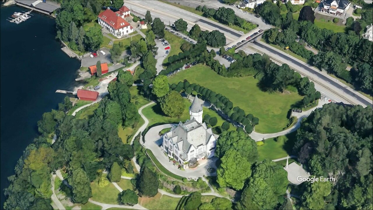 Gamlehaugen is a Royal Castle in Bergen, Norway