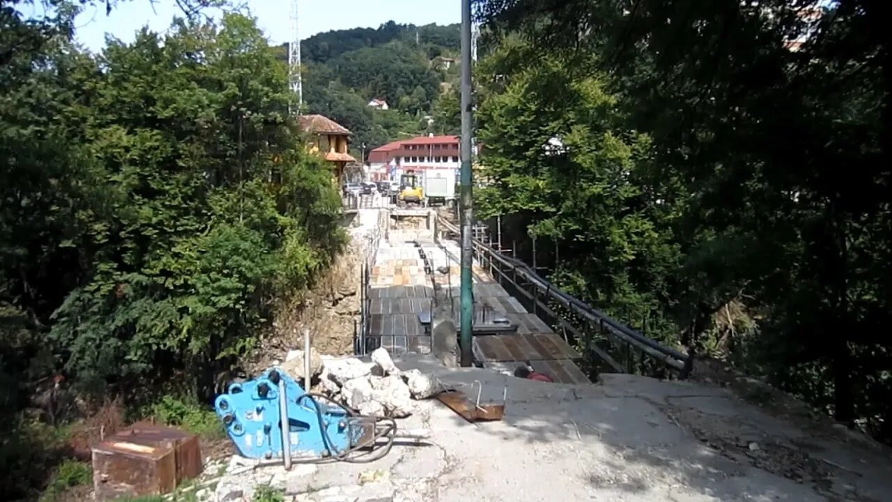 Prvi put prvog septembra bez žičanog mosta