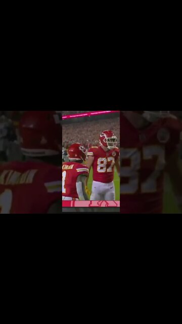 Travis Kelce Stiff Arms 2 Raiders To Score A TD | Kelce Scores 4 TDs