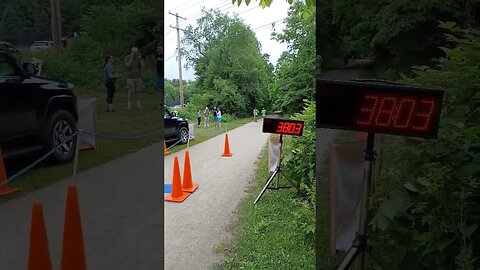 cheering runners #cheer #fyp #fypシ #viralvideo #viral #viralshort #runner #support #happy #help #fun