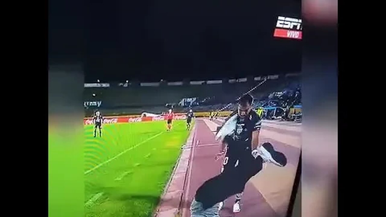 #football #soccer #shorts #viral #fyp #reels #short #reel #funnymoments #skills #footballfails #cr7