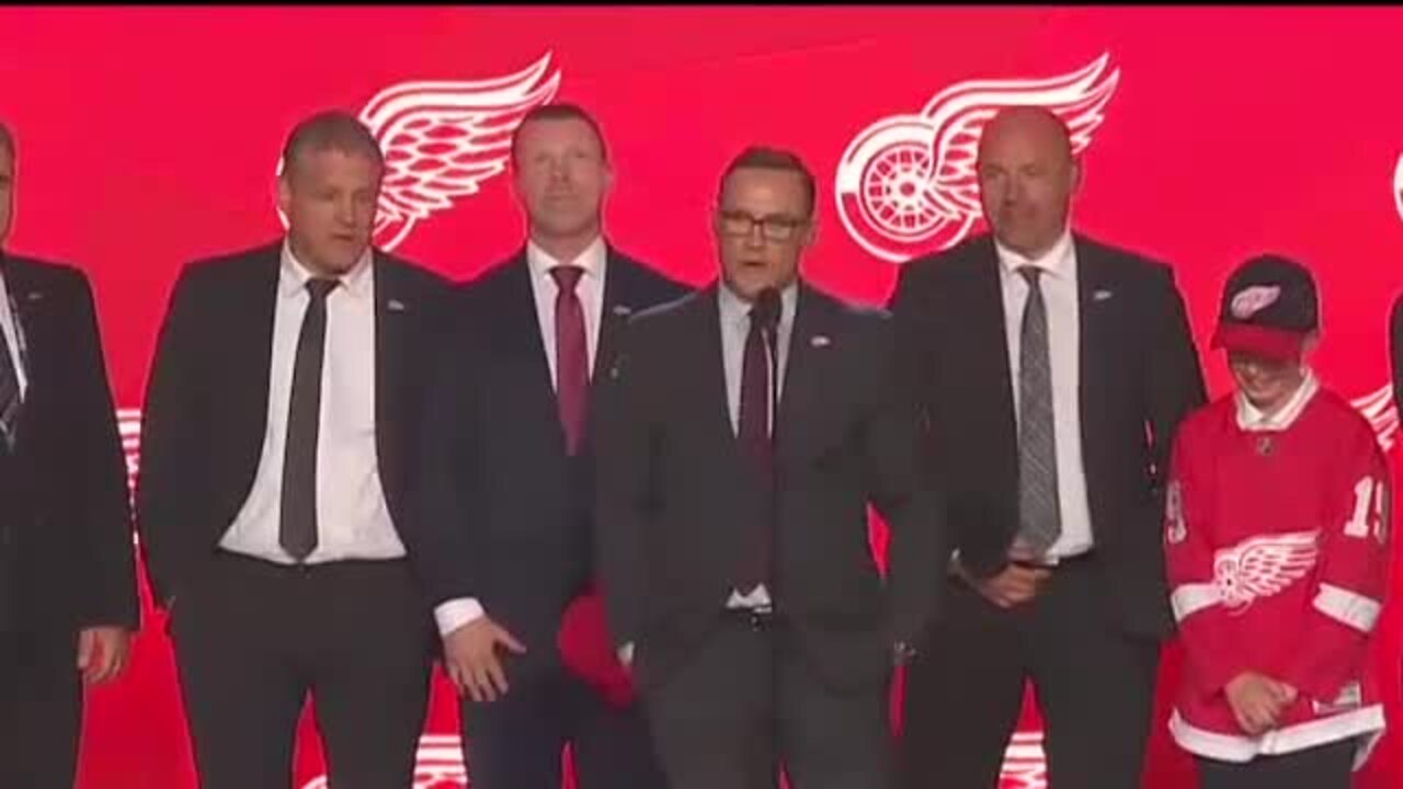 Steve Yzerman to promote Kris Draper in Red Wings front office