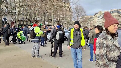 Arrivée des GJs à Paris - Pl. de Breteuil le samedi 7 janv. 23