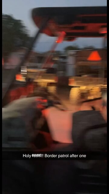 Human smuggler leads car chase through small fishing community