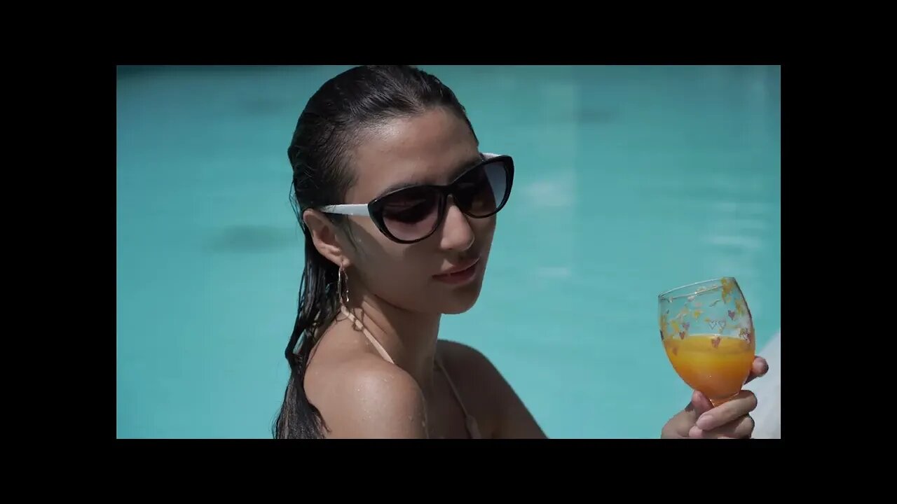 Beautiful Ladies - Enjoy Who You Are.