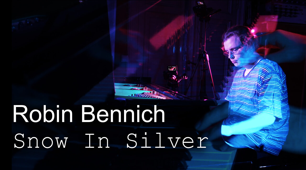 Robin Bennich - Snow In Silver