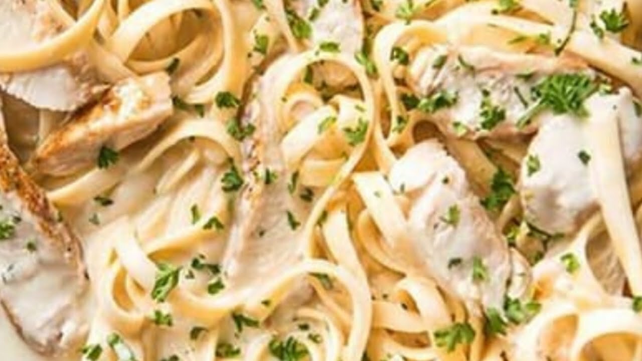 Pasta in white sauce